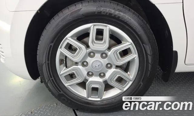 Hyundai Staria — Фото автомобиля 5