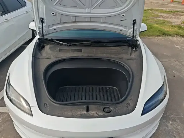 Tesla Model 3 2025 Model Year Facelift Rear-Wheel Drive — Фото автомобиля 19
