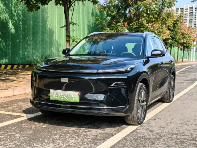 Фотография автомобиля — Geely Galaxy Starship 7 EM-i