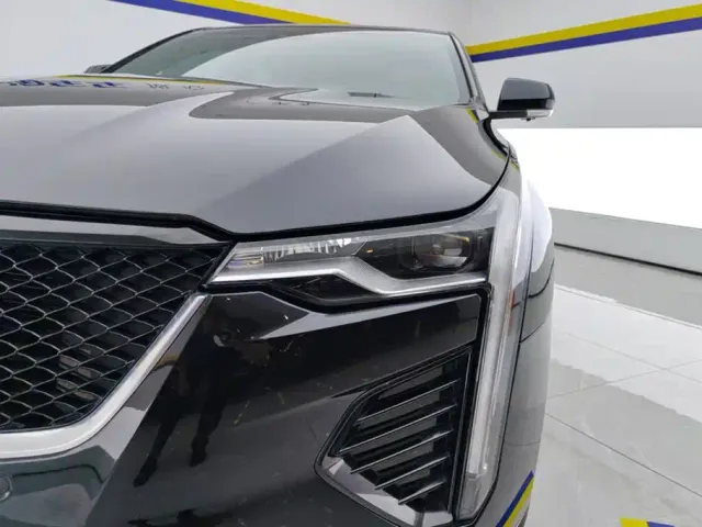 Cadillac CT4 — Фото автомобиля 5