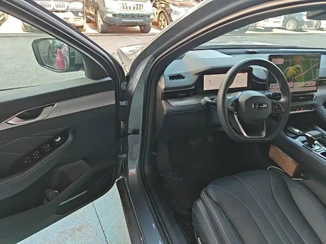 Geely Xingrui — Фото автомобиля 15