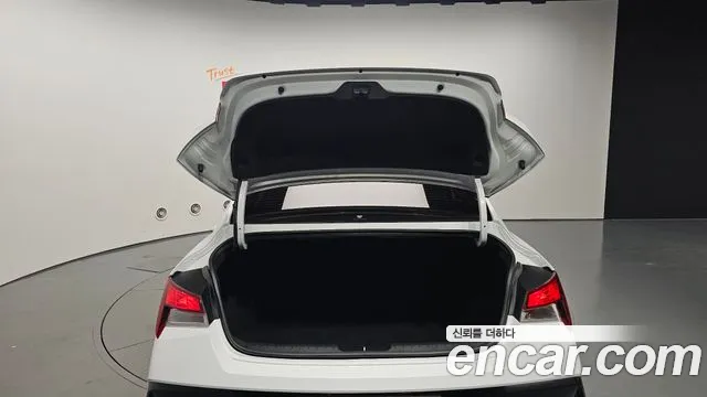Hyundai Avante CN7 — Фото автомобиля 20