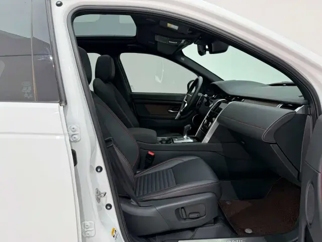 Land Rover Discovery Sport — Фото автомобиля 18