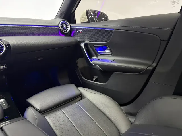 Mercedes-Benz A-Class — Фото автомобиля 11