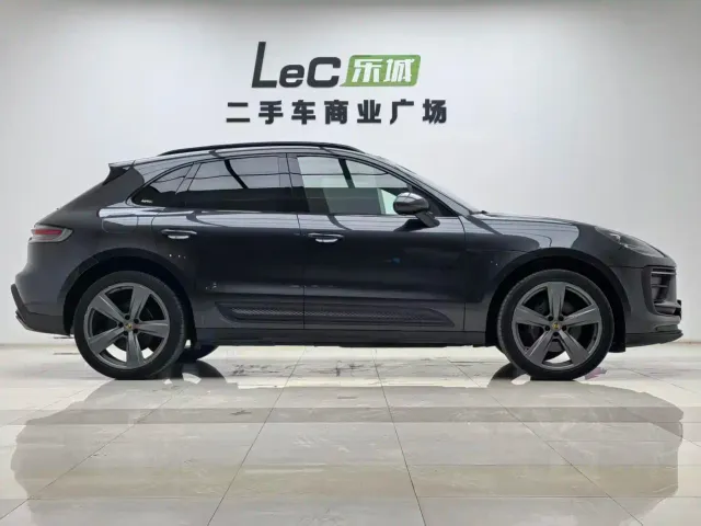 Porsche Macan — Фото автомобиля 4