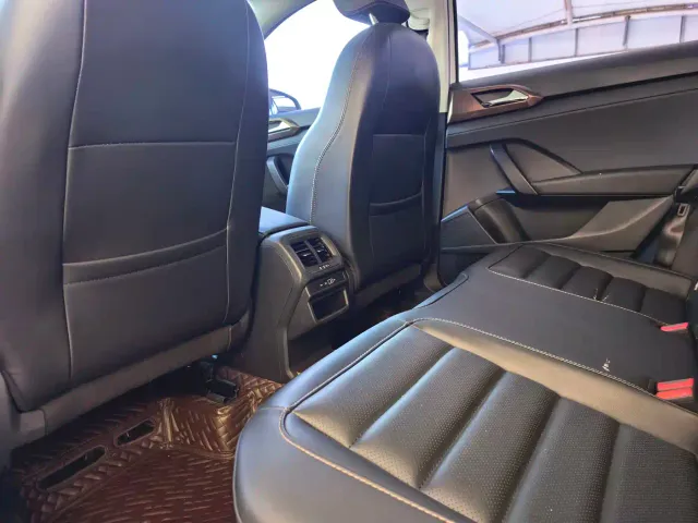 Volkswagen Tharu — Фото автомобиля 12
