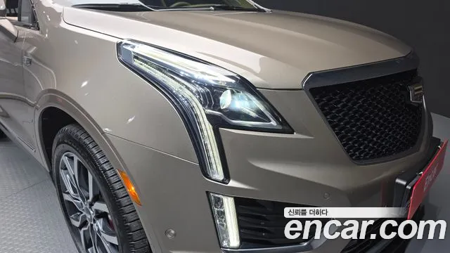 Cadillac XT5 — Фото автомобиля 7