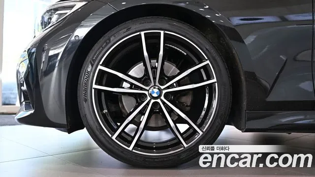 BMW 3-Series 3 серия (G20) 320i M Sport — Фото автомобиля 5