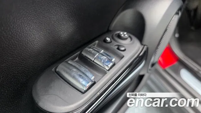 Mini Cooper Convertible — Фото автомобиля 20