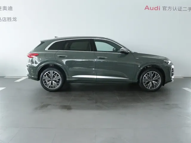 Audi Q5L — Фото автомобиля 3