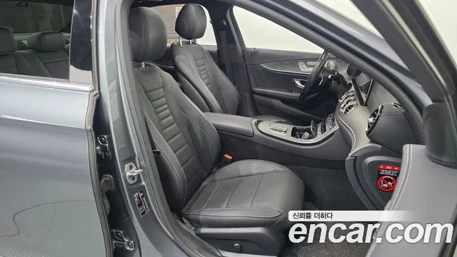 Mercedes-Benz E-Class W213 — Фото автомобиля 16