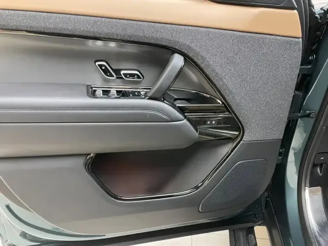 Land Rover Range Rover Sport 2023 400PS Dynamic SE — Фото автомобиля 7