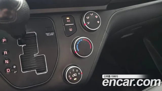 Kia RAY Новый Kia Ray Фургон — Фото автомобиля 16