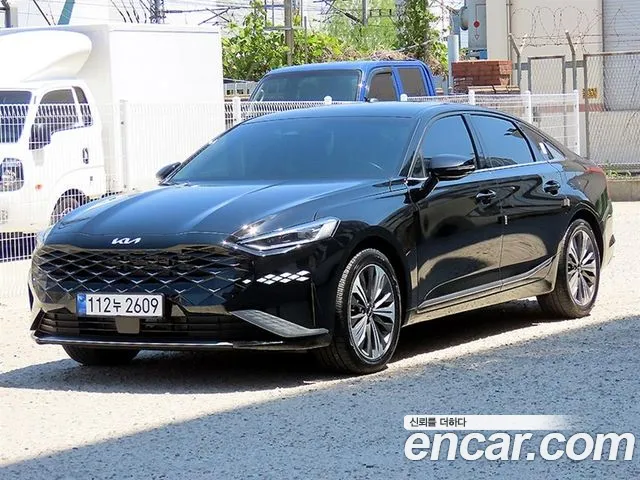 Kia K8 — Фото автомобиля 2