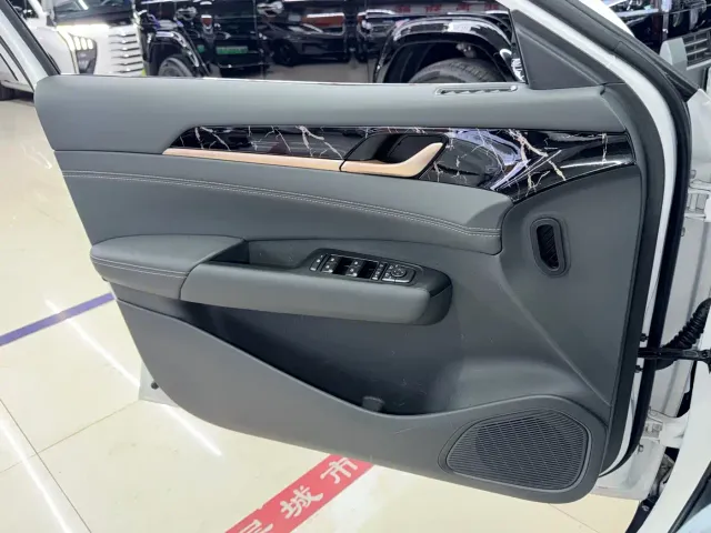 Wuling Starlight — Фото автомобиля 14
