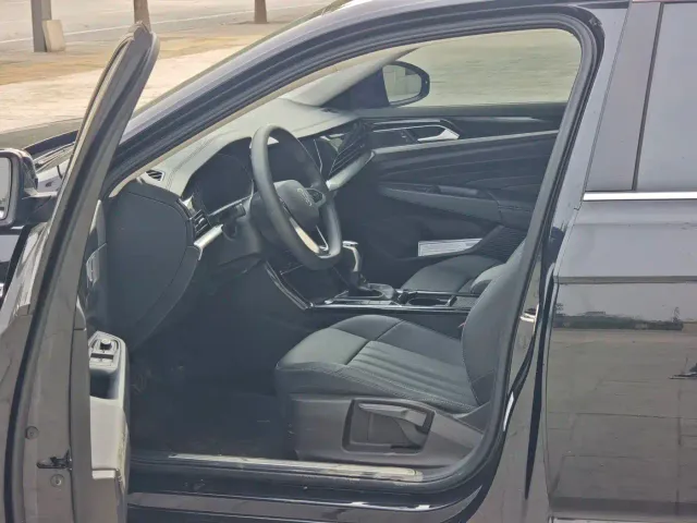 Volkswagen Passat — Фото автомобиля 4