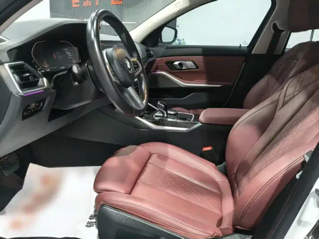 BMW 3 Series — Фото автомобиля 12