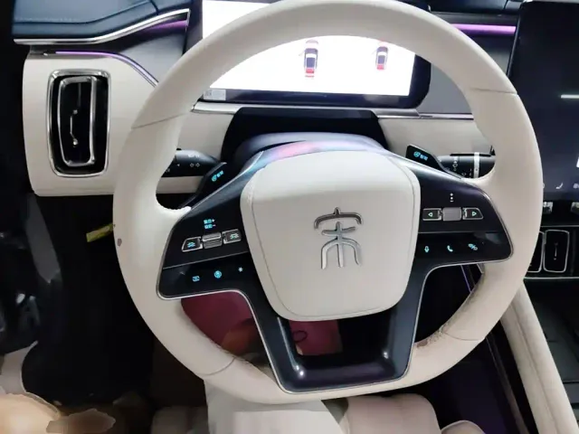 BYD Song L EV — Фото автомобиля 10