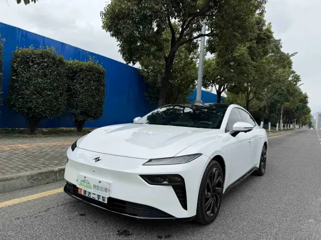 Dongfeng eπ 007 — Фото автомобиля 2