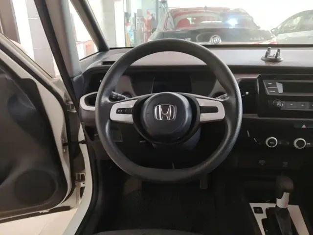Honda Fit — Фото автомобиля 10