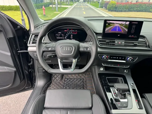 Audi Q5L — Фото автомобиля 15