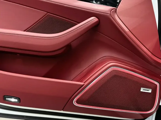 Porsche Panamera — Фото автомобиля 12