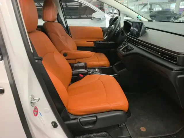 Honda Odyssey — Фото автомобиля 24