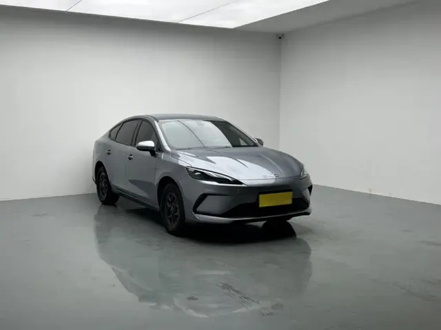 BYD Seal 05 DM-i — Фото автомобиля 3