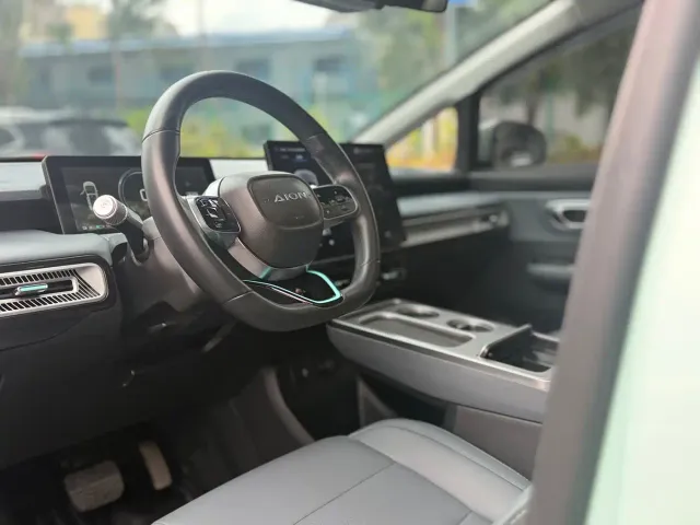 GAC Aion Y — Фото автомобиля 10