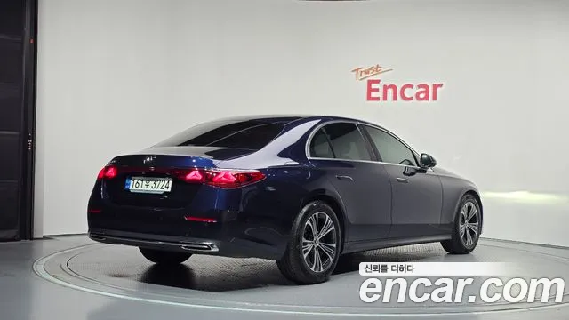 Mercedes-Benz E-Class W214 — Фото автомобиля 2