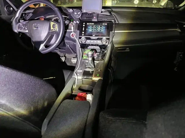 Honda Civic — Фото автомобиля 12