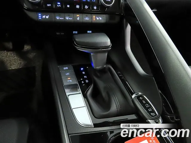 Hyundai Avante CN7 — Фото автомобиля 11