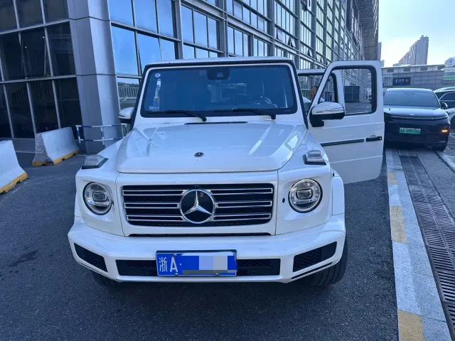 Фотография автомобиля — Mercedes-Benz G-Class