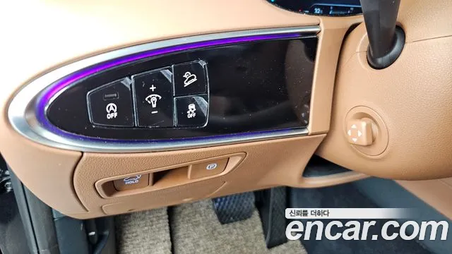 Genesis GV70 2.5T Бензин AWD — Фото автомобиля 30