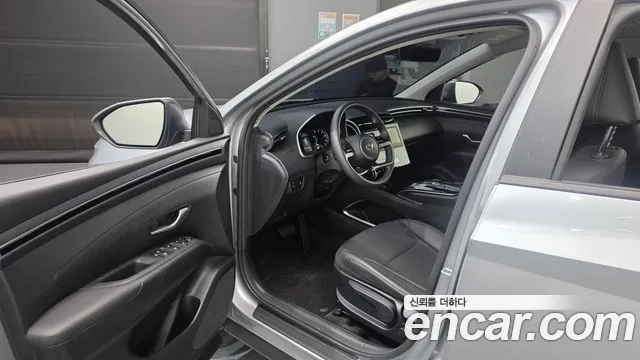Hyundai Tucson Tucson (NX4) Дизель 2.0 2WD — Фото автомобиля 10
