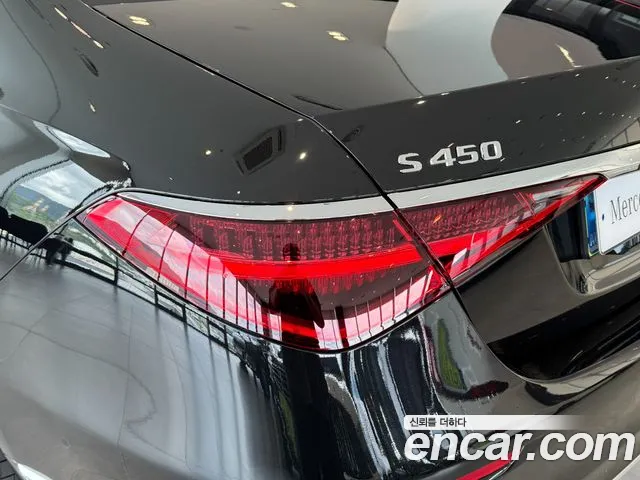 Mercedes-Benz S-Class — Фото автомобиля 13