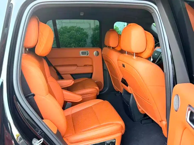 Li Auto L8 — Фото автомобиля 6
