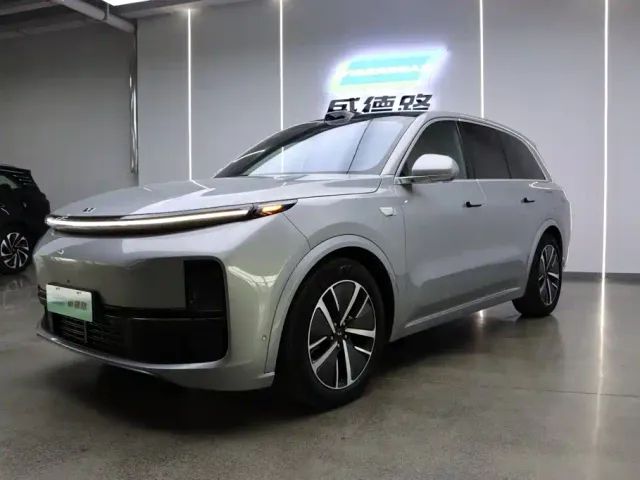 Фотография автомобиля — Li Auto L8