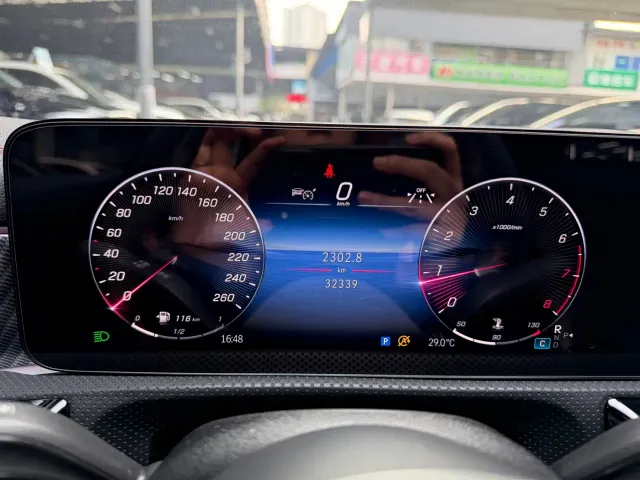 Mercedes-Benz A-Class — Фото автомобиля 8