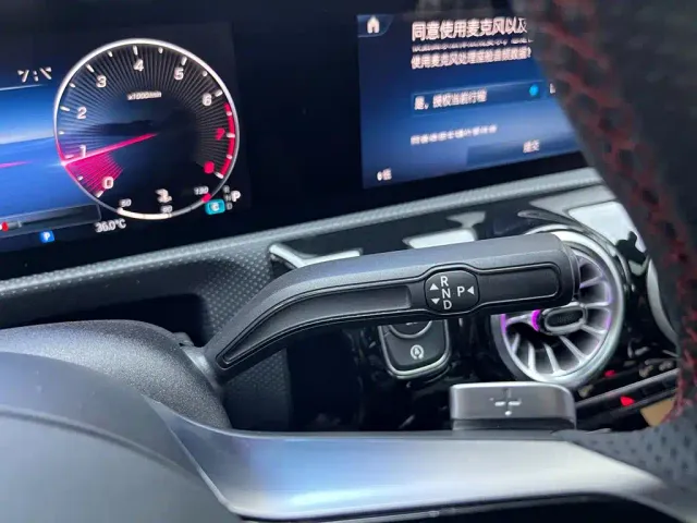 Mercedes-Benz A-Class — Фото автомобиля 27