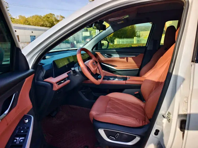 Changan CS75 Plus — Фото автомобиля 9