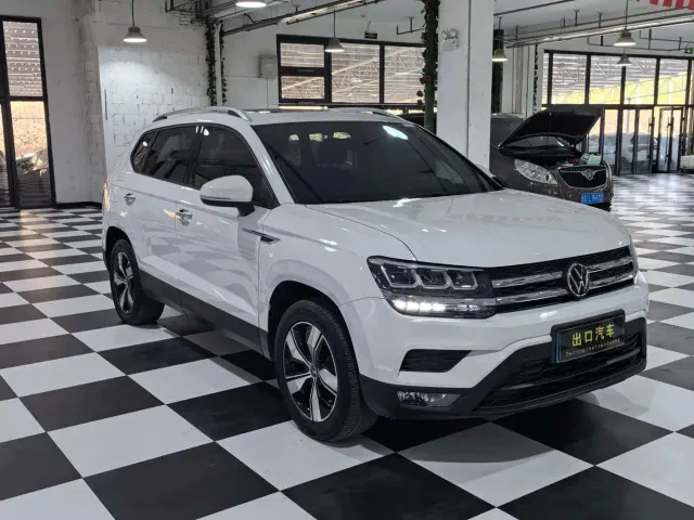 Volkswagen Tharu — Фото автомобиля 3