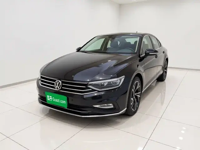 Фотография автомобиля — Volkswagen Magotan
