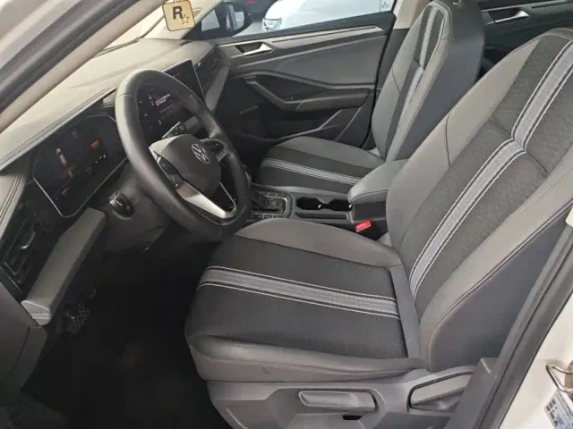 Volkswagen Sagitar 2024 200TSI DSG Flying Edition — Фото автомобиля 14
