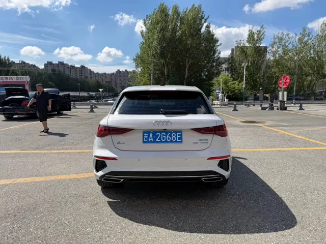 Audi A3 — Фото автомобиля 5