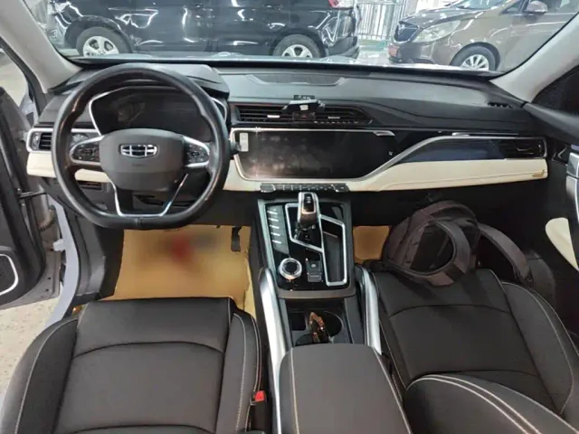 Geely Boyue — Фото автомобиля 9