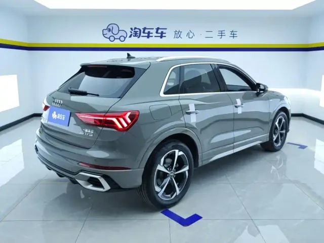 Audi Q3 — Фото автомобиля 3