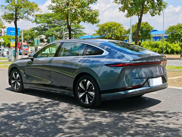 Changan Qiyuan A07 — Фото автомобиля 7
