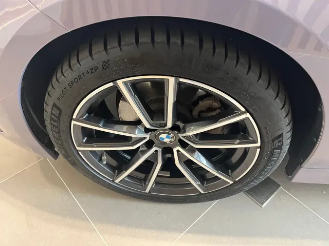 BMW 3 Series — Фото автомобиля 10