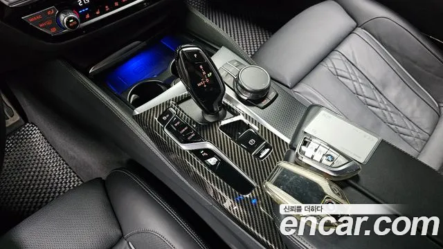 BMW 5 Series G30 — Фото автомобиля 12